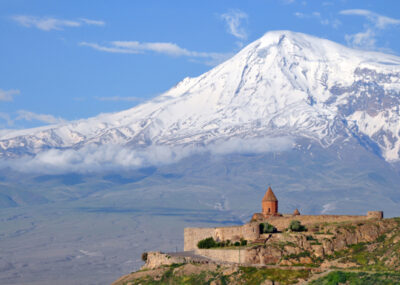 do Arménie